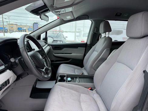 Used 2018 Honda Odyssey EX image 13
