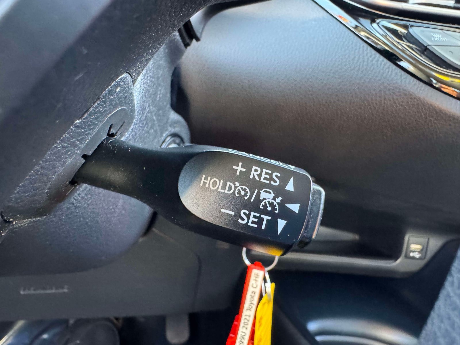 Certified 2021 Toyota C-HR LE FWD image 40