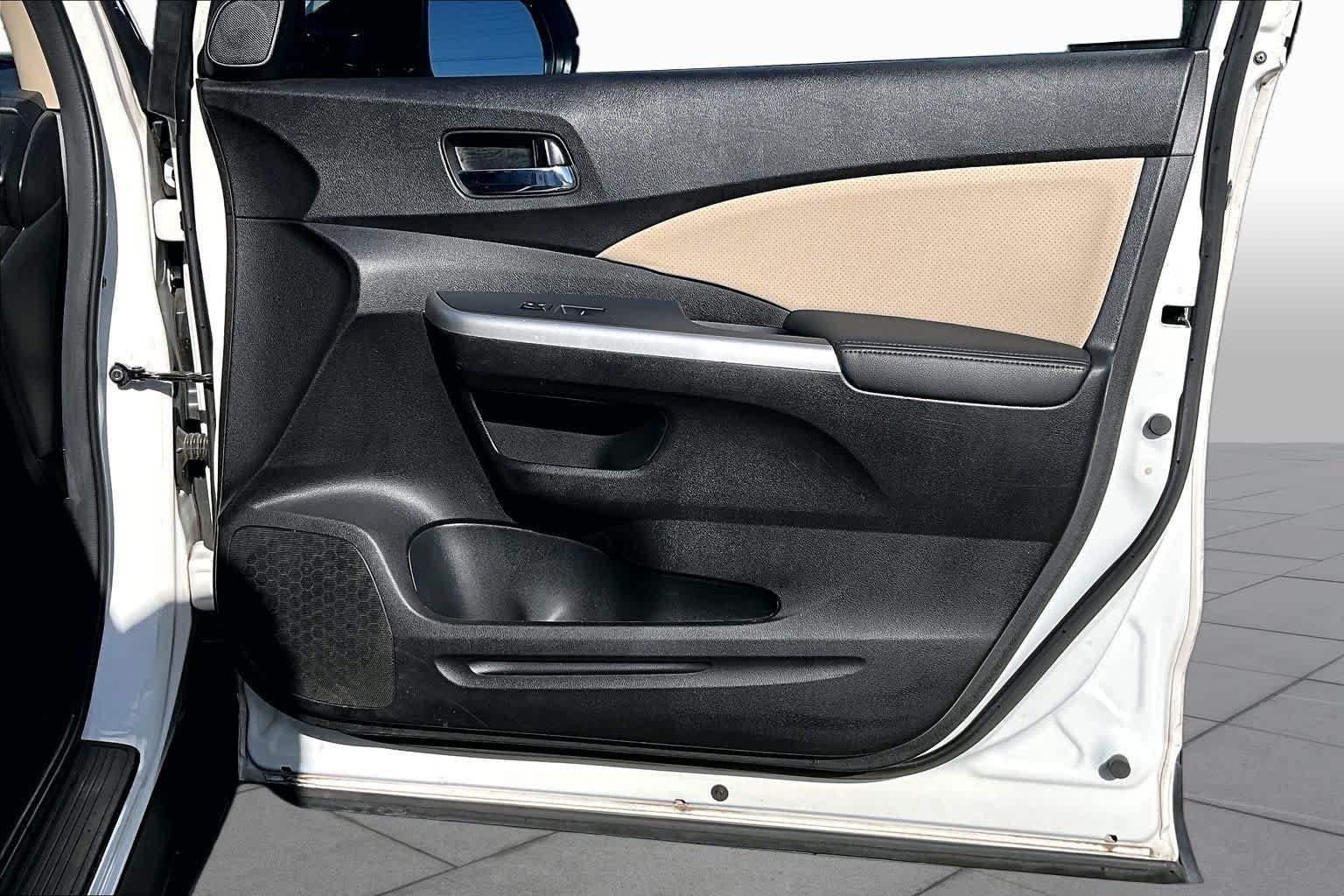 Used 2015 Honda CR-V Touring image 22