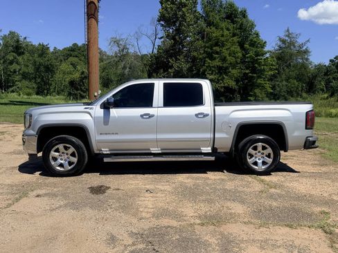 Used 2017 GMC Sierra 1500 SLT w/ Suspension Package, Off-Road AWD/4WD image 2