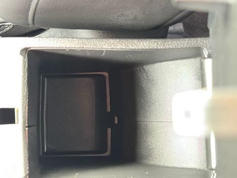 Used 2022 Jeep Compass Latitude w/ Sun and Sound Group AWD/4WD image 33