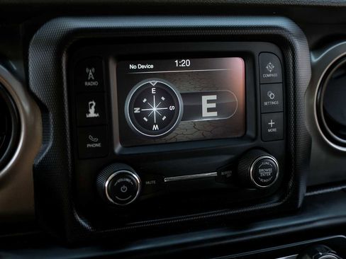 Used 2019 Jeep Wrangler Unlimited Sport S image 26