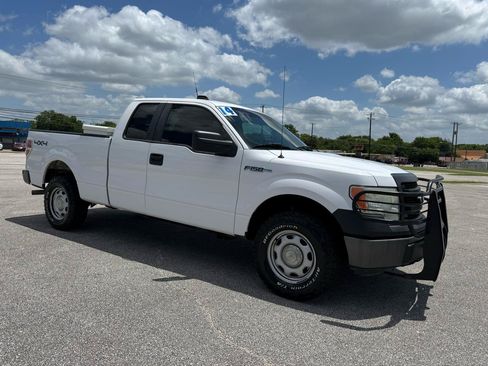 Used 2014 Ford F150 XL w/ Trailer Tow Package AWD/4WD image 2
