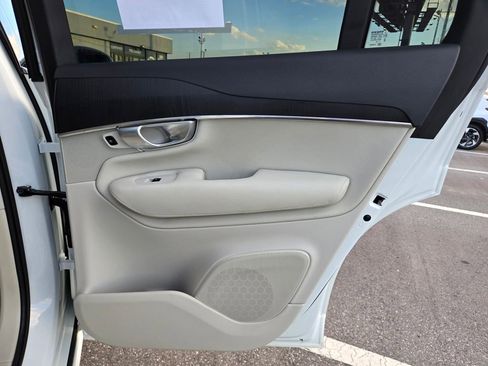 Used 2020 Volvo XC90 T5 Momentum w/ Protection Package Premier image 46