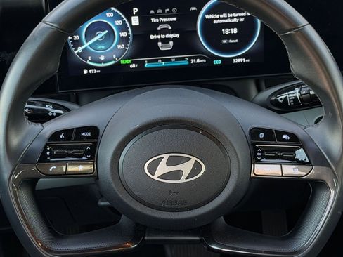 Used 2025 Hyundai Elantra Limited image 28