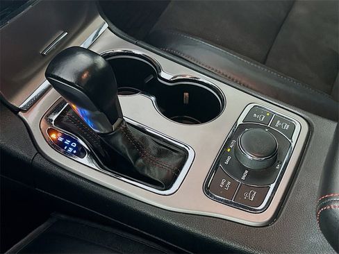 Used 2020 Jeep Grand Cherokee Trailhawk image 16