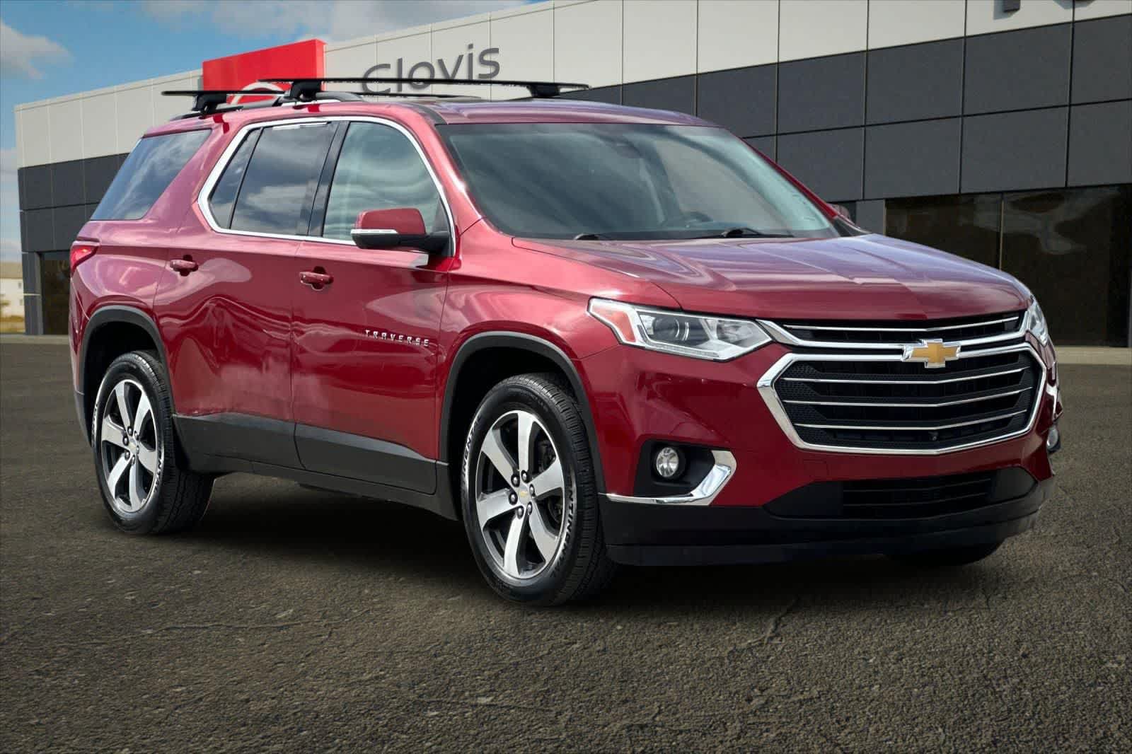 Used 2021 Chevrolet Traverse LT w/ LT Premium Package AWD/4WD image 15