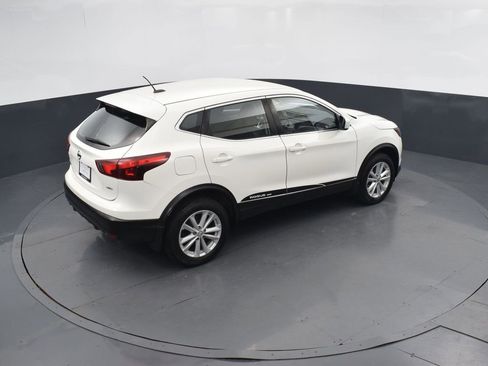 Used 2017 Nissan Rogue Sport S w/ S Appearance Package image 40