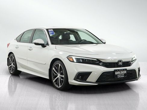 Used 2023 Honda Civic Touring image 7