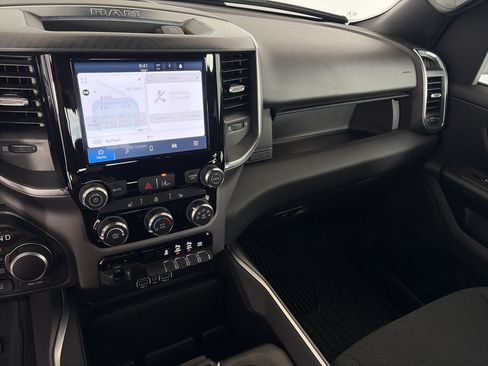 Used 2025 RAM 1500 Big Horn AWD/4WD image 4