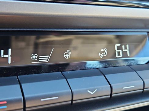 Used 2025 Toyota Camry XLE w/ Premium Package AWD/4WD image 23