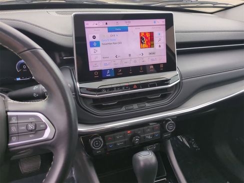 Used 2022 Jeep Compass High Altitude image 28