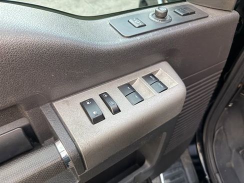 Used 2016 Ford F250 Lariat w/ Chrome Package image 34