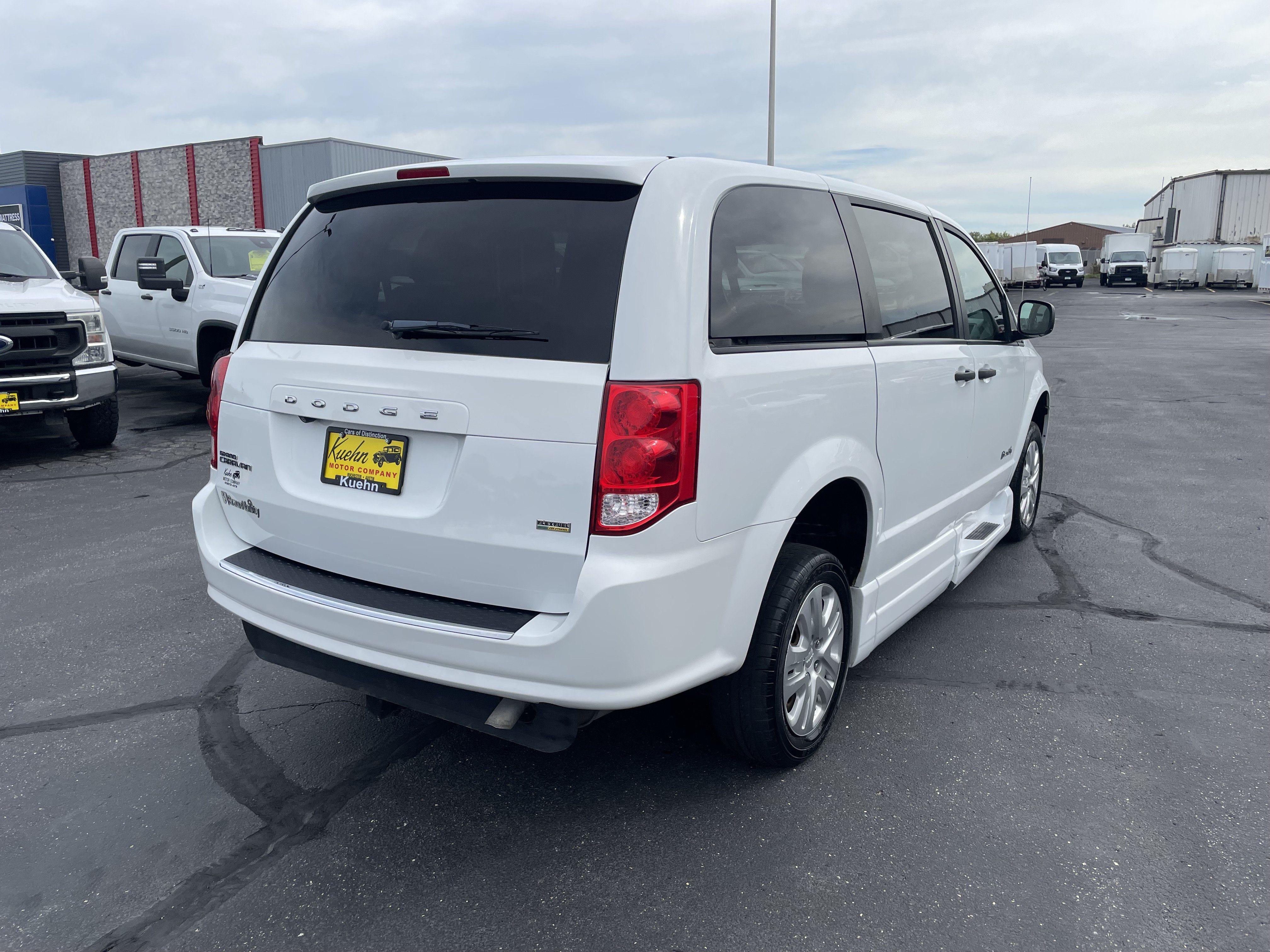 Used 2019 Dodge Grand Caravan SE FWD image 8