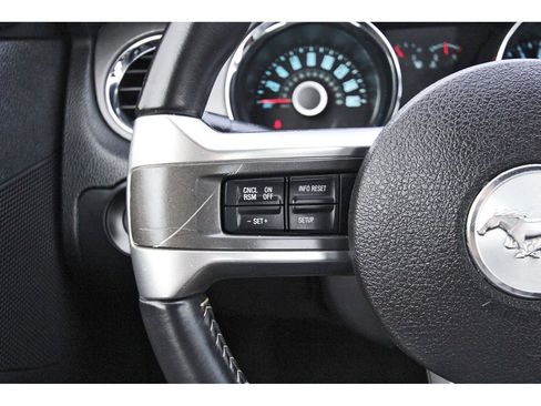 Used 2014 Ford Mustang Coupe image 16