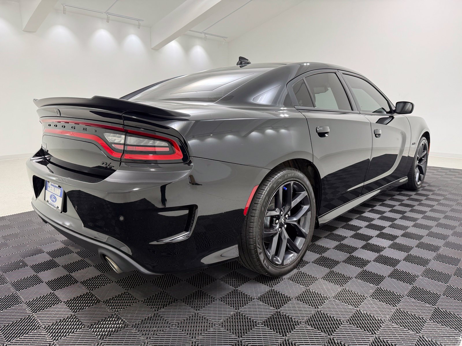 Used 2023 Dodge Charger R/T w/ Blacktop Package RWD image 7
