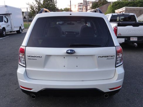 Used 2012 Subaru Forester 2.5X Premium AWD/4WD image 5