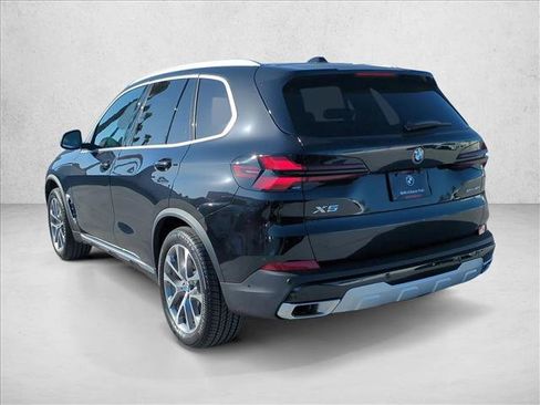 New 2026 BMW X5 sDrive40i image 9