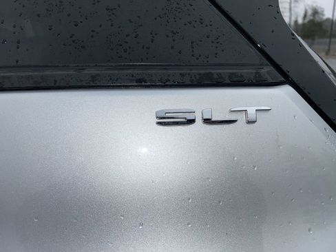 Used 2022 GMC Terrain SLT w/ Infotainment Package II image 10