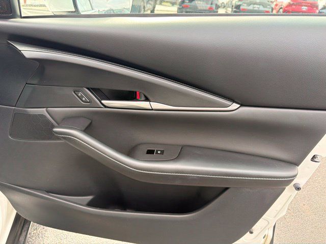 Used 2022 MAZDA CX-30 AWD 2.5 S w/ Select Package image 30