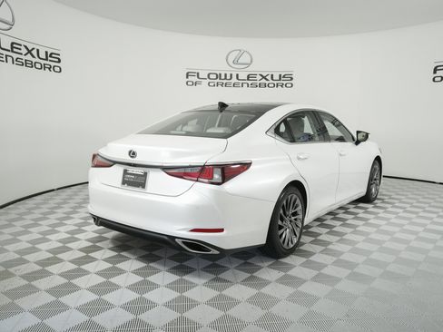 Certified 2025 Lexus ES 350 Ultra Luxury image 7