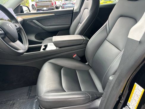 Used 2023 Tesla Model Y Long Range AWD/4WD image 21