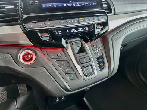 Used 2025 Honda Odyssey Sport-L image 23
