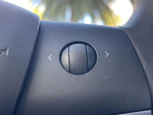 Used 2018 Tesla Model 3 Mid Range image 23