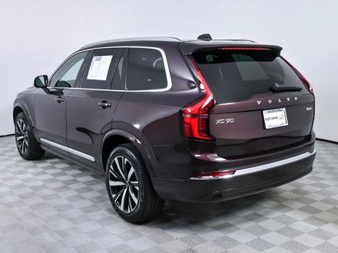 Used 2025 Volvo XC90 B6 Core w/ Climate Package AWD/4WD image 3