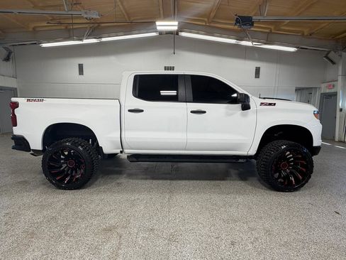 Used 2022 Chevrolet Silverado 1500 Custom Trail Boss image 5