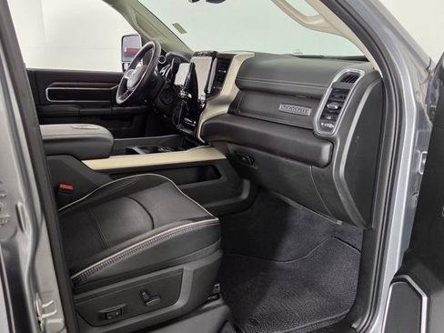 Used 2024 RAM 3500 Laramie image 36