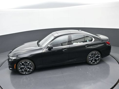 New 2026 BMW 330i xDrive Sedan w/ Premium Package AWD/4WD image 33