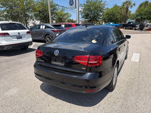 Used 2015 Volkswagen Jetta SE FWD image 19