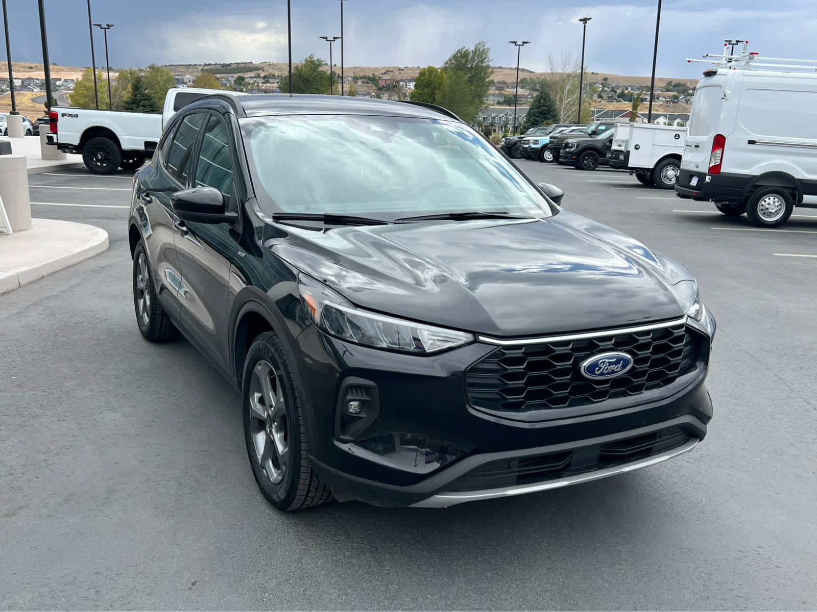 Used 2025 Ford Escape ST-Line Select AWD/4WD image 4
