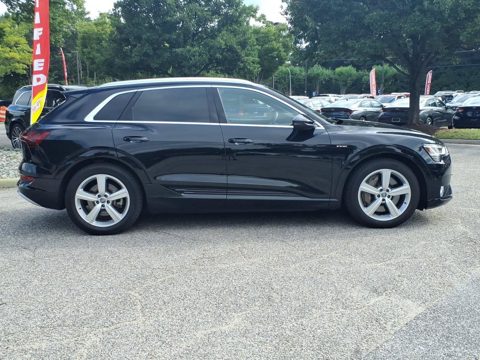 Used 2019 Audi e-tron Premium Plus AWD/4WD image 7