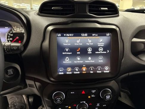 Used 2022 Jeep Renegade Limited AWD/4WD image 18