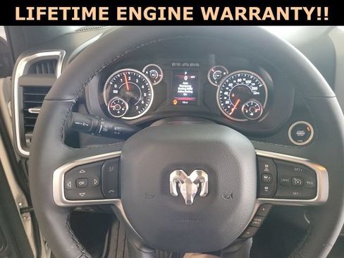 Used 2025 RAM 1500 Big Horn AWD/4WD image 23