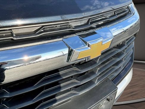 Used 2025 Chevrolet TrailBlazer LT AWD/4WD image 36