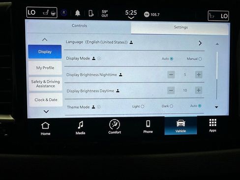 Used 2023 Chrysler Pacifica Touring-L image 30