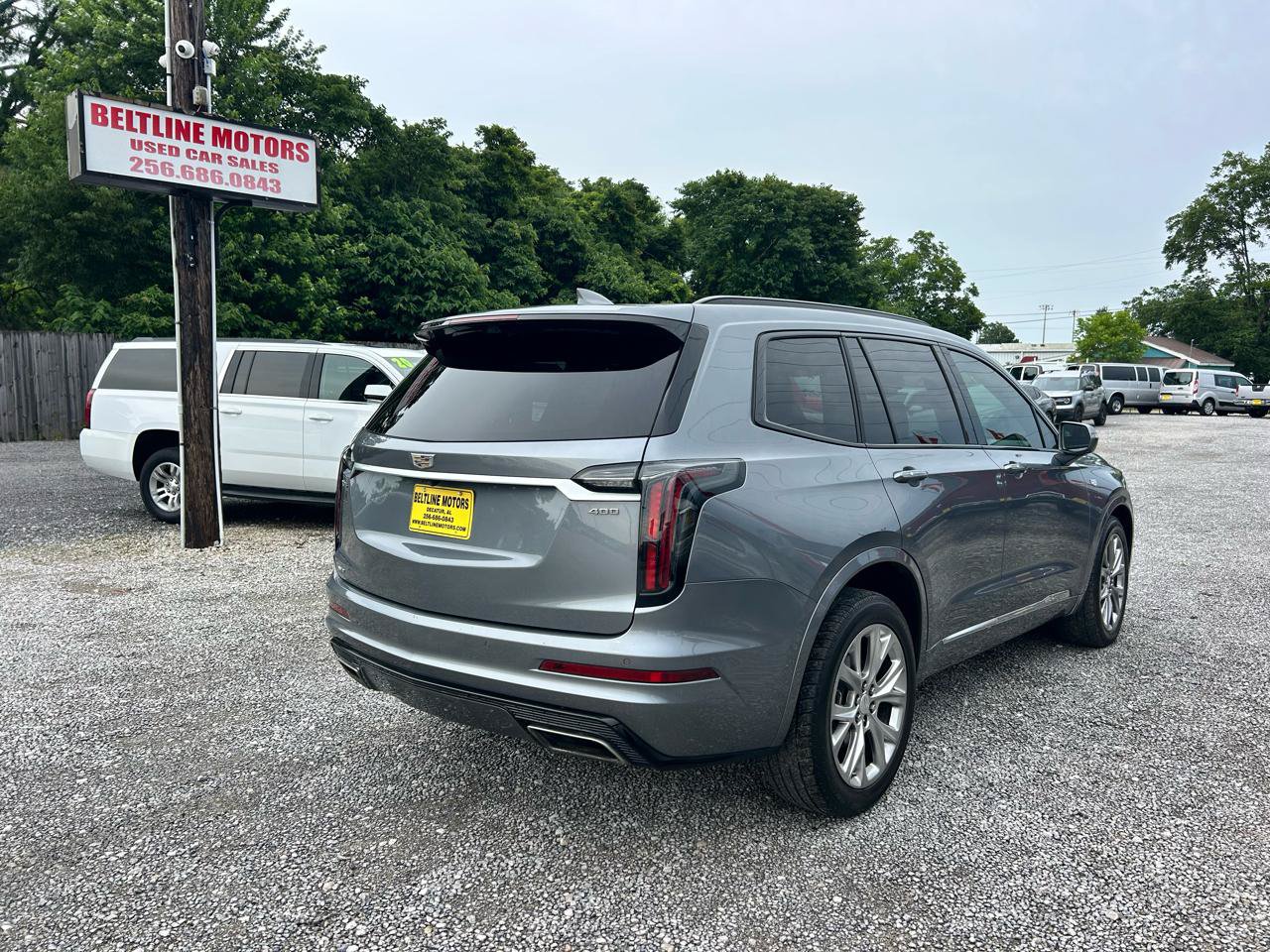 Used 2020 Cadillac XT6 Sport w/ Platinum Package AWD/4WD image 2