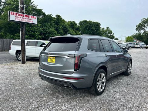 Used 2020 Cadillac XT6 Sport w/ Platinum Package AWD/4WD image 2