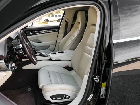 Used 2018 Porsche Panamera Turbo image 5