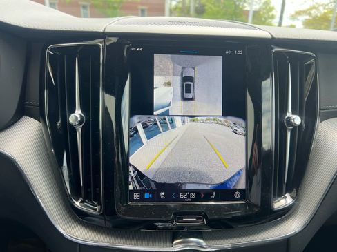 New 2025 Volvo XC60 B5 Ultra w/ Climate Package image 22