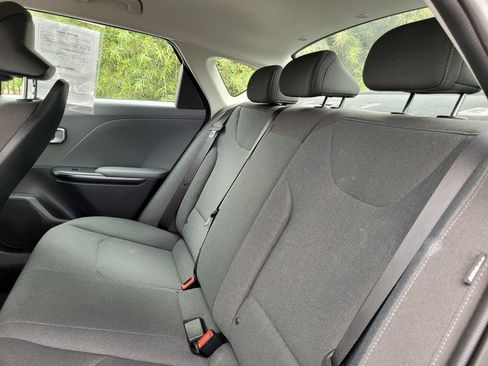 Used 2025 Kia K4 FWD image 14