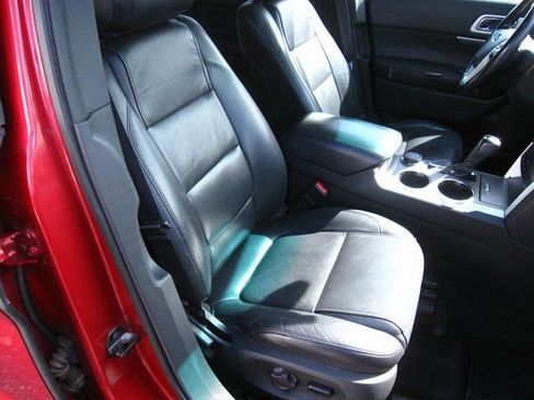 Used 2012 Ford Explorer XLT image 29