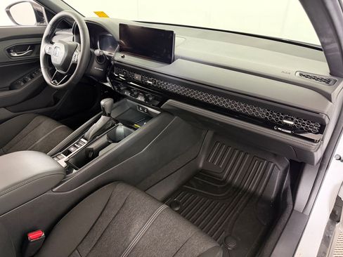Certified 2025 Honda Accord Sport image 26