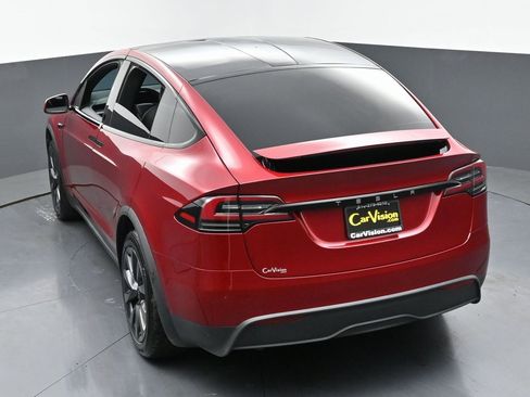 Used 2024 Tesla Model X image 40