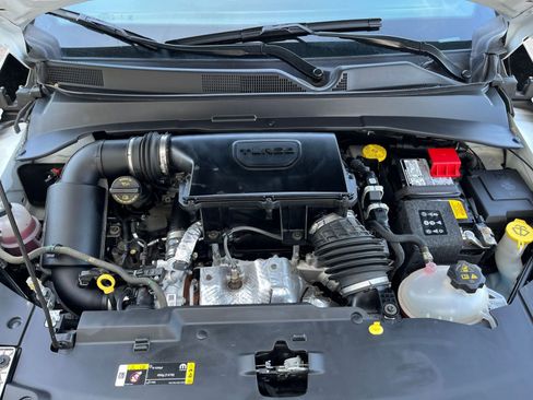 Used 2025 Jeep Compass Limited image 30