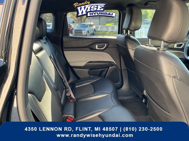 Used 2024 Jeep Compass Latitude AWD/4WD image 36