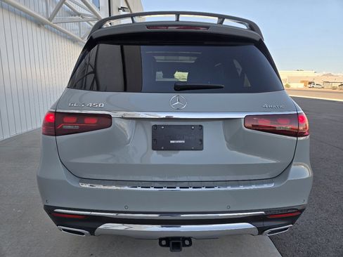 Used 2024 Mercedes-Benz GLS 450 4MATIC image 16
